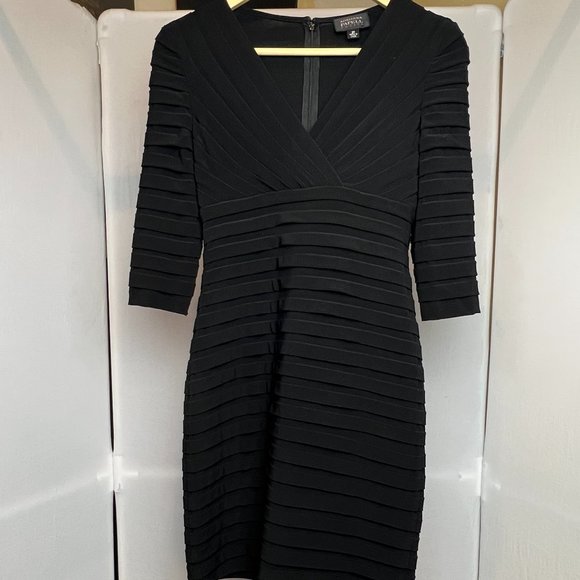 Adrianna Papell Petite Black Banded Bodycon Dress Size 2P - Picture 1 of 7